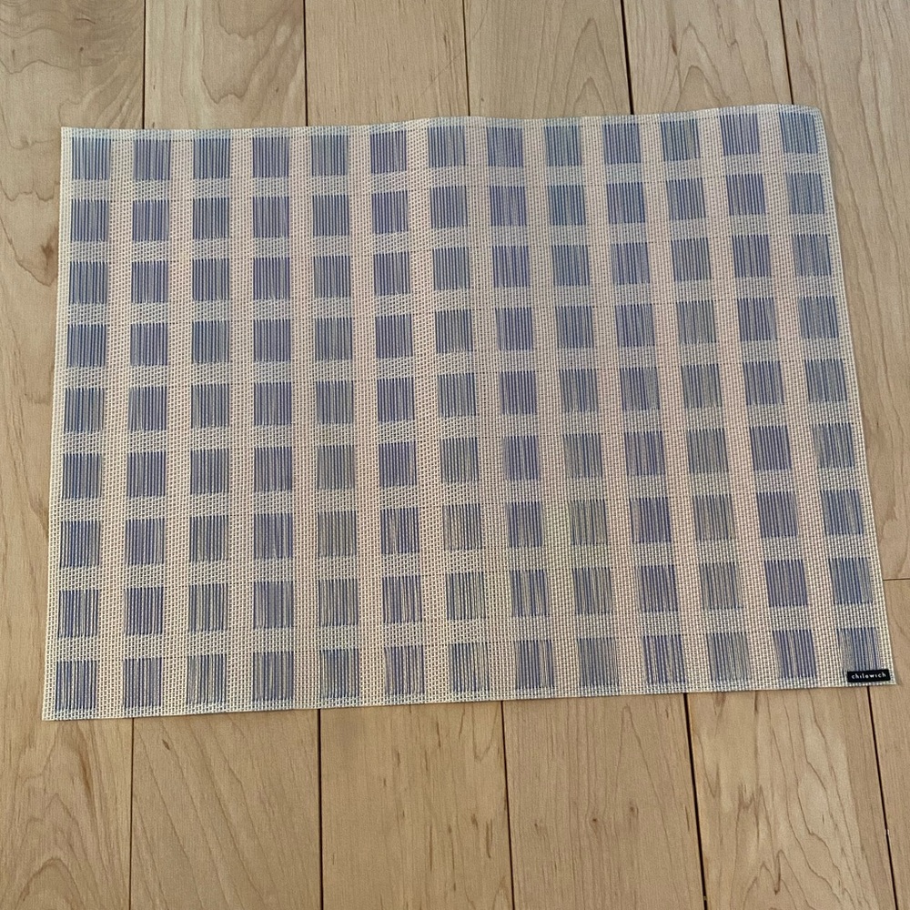 Chilewich Rectangle White and Blue Checkered Placemat set of 8
